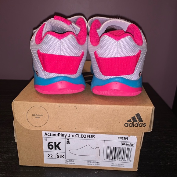 Toddlers Gently worn Adidas Cleofus sneakers sz 6 - Picture 4 of 6